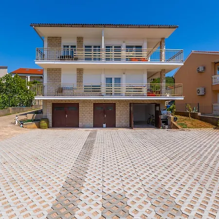 Dokic 2 Apartment Punat